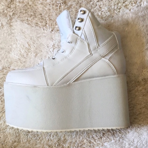 YRU Shoes - YRU elephant white platform sneakers